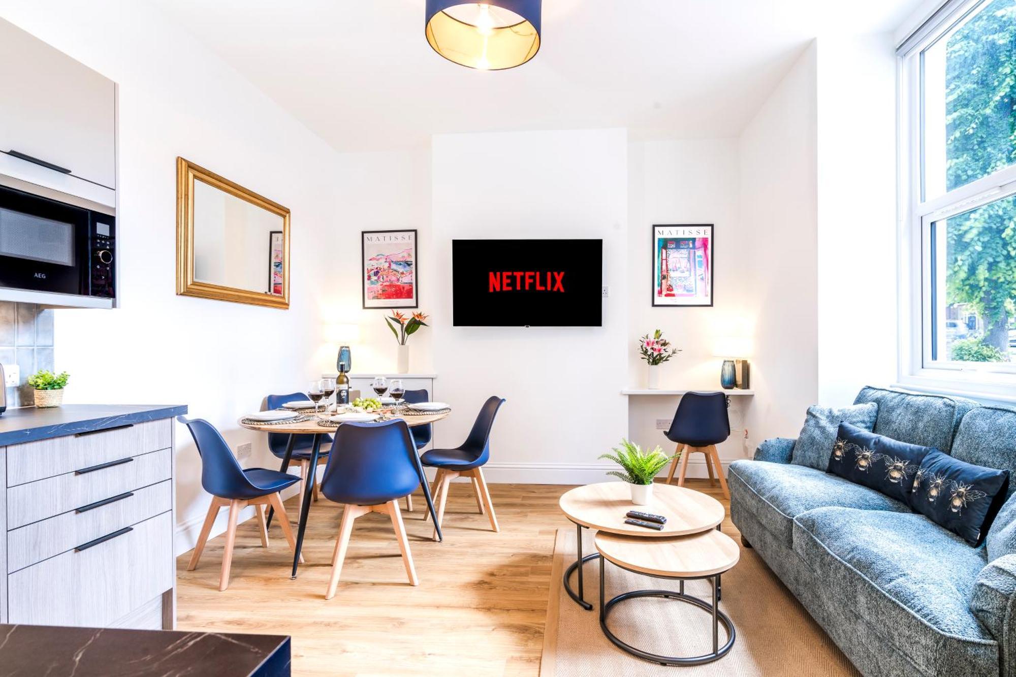 Cozy 2 Bedroom Apartment In Sutton Sutton  Exterior photo